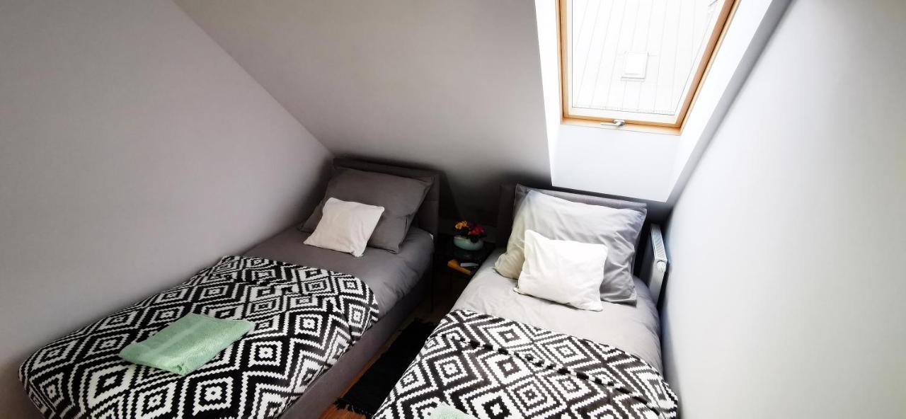 Mietowy Z 2 Sypialniami I Miejscem Parkingowym Apartment *